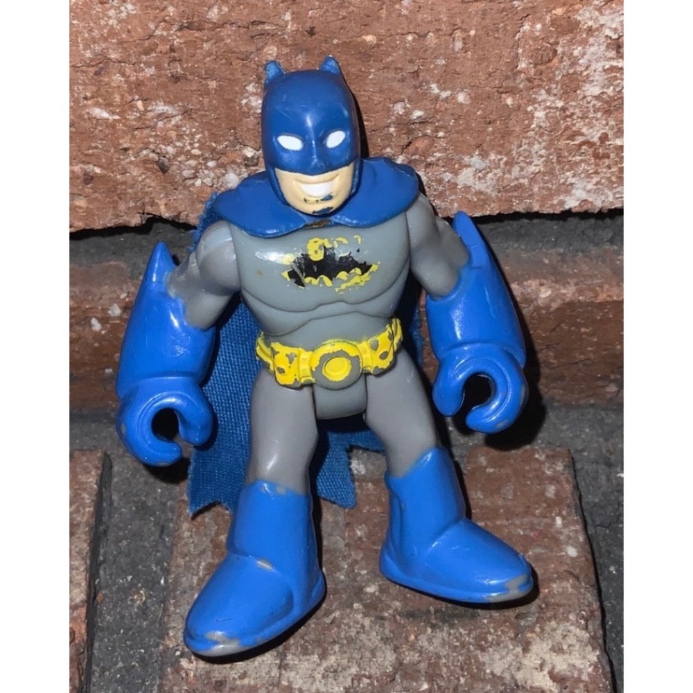 Fisher-Price Imaginext DC Super Friends Batman Blue Grey Action Figure 3‎ inch